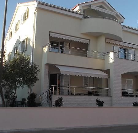 White Anchor Apartment Vodice Ngoại thất bức ảnh