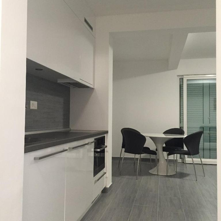 White Anchor Apartment Vodice Ngoại thất bức ảnh
