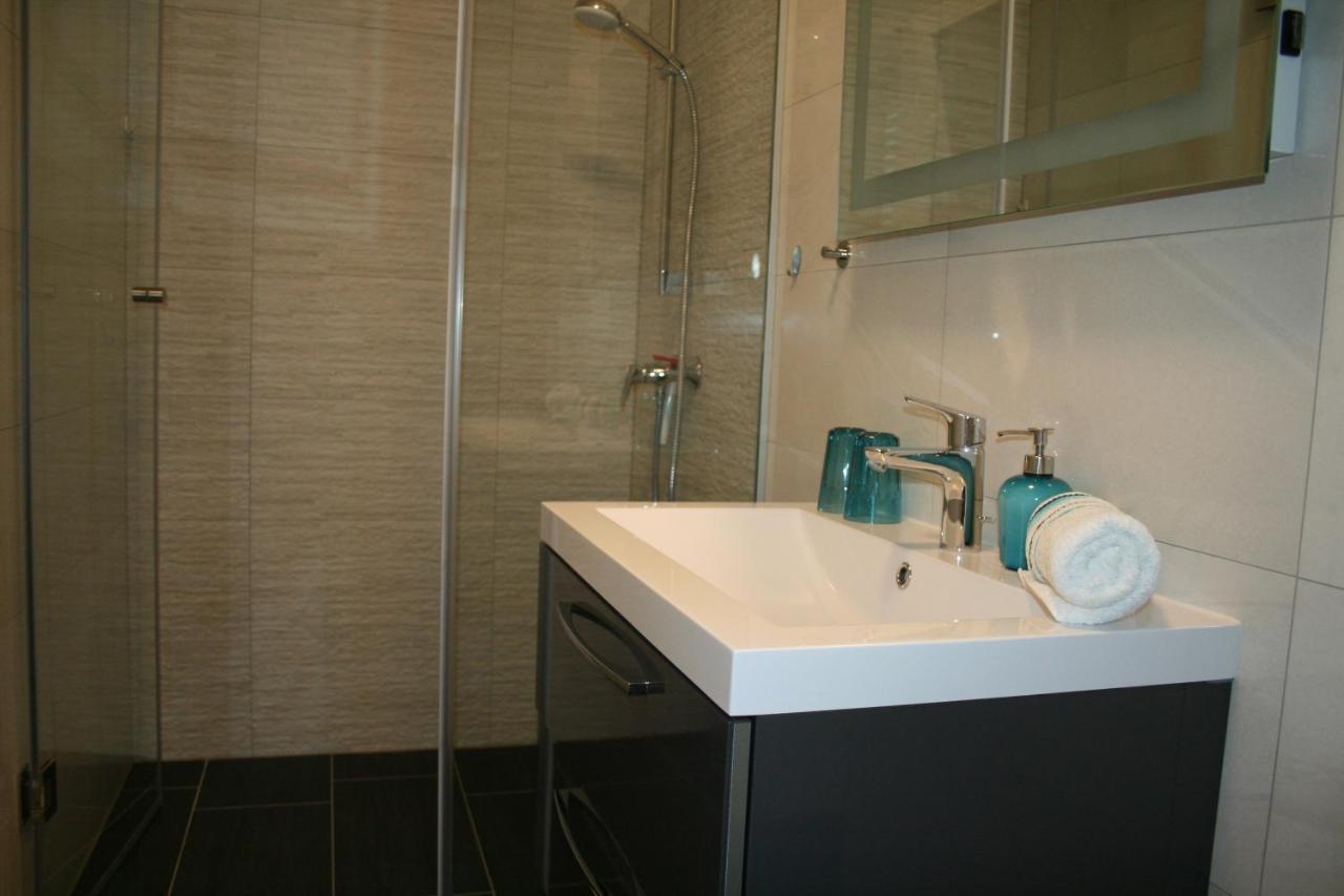 White Anchor Apartment Vodice Ngoại thất bức ảnh
