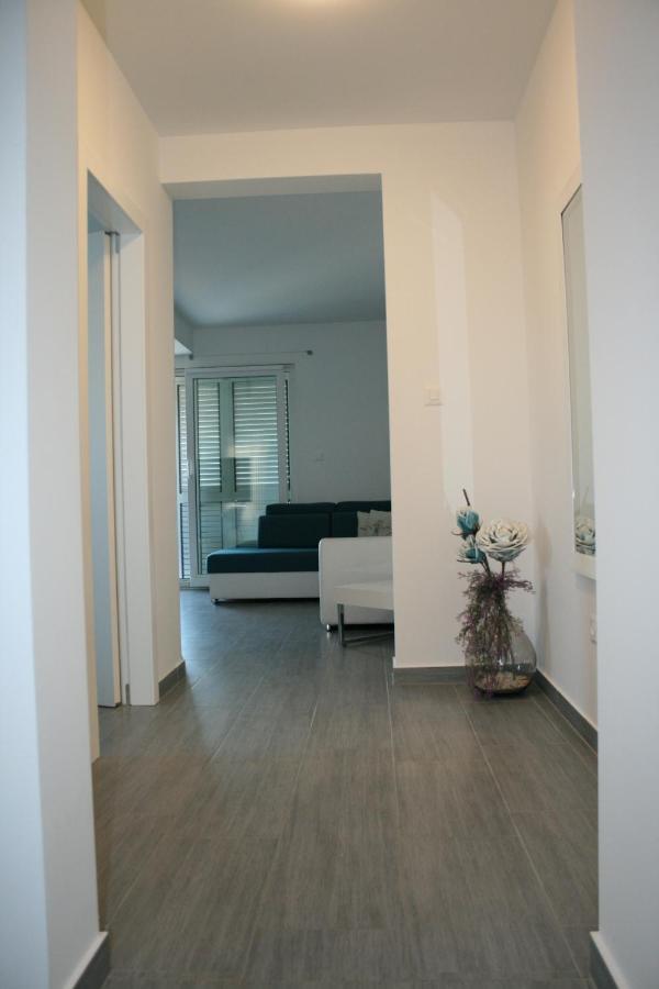 White Anchor Apartment Vodice Ngoại thất bức ảnh