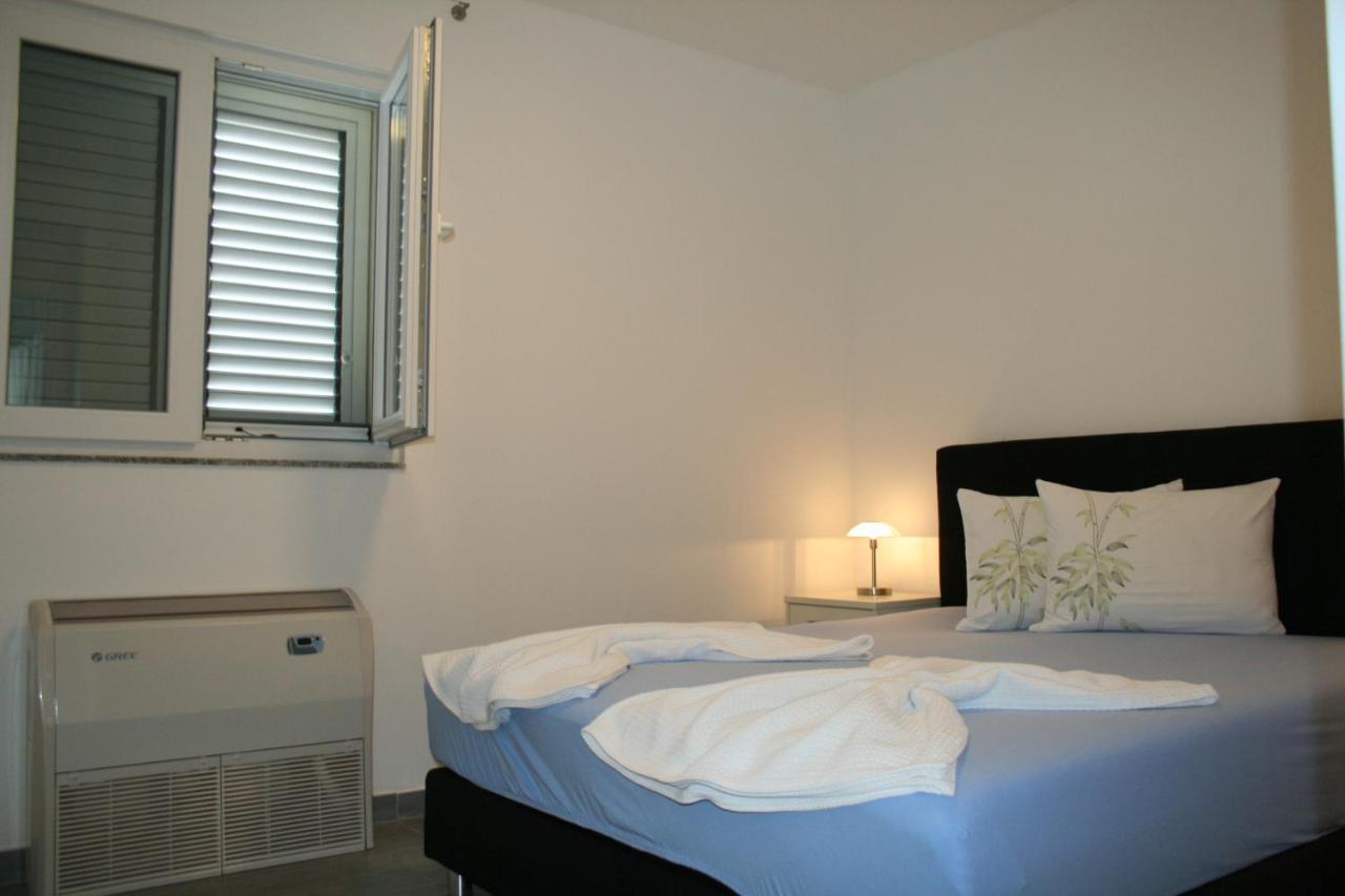 White Anchor Apartment Vodice Ngoại thất bức ảnh