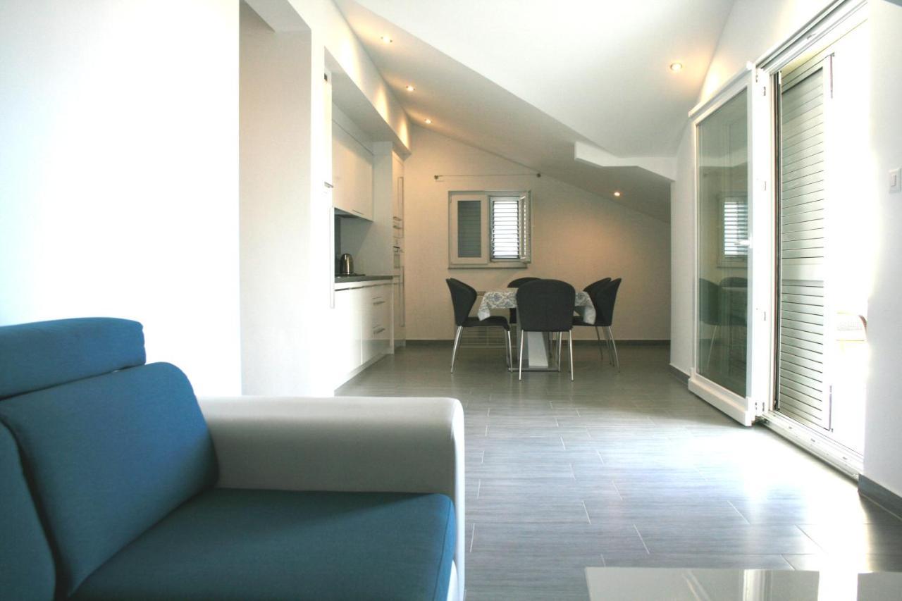 White Anchor Apartment Vodice Ngoại thất bức ảnh